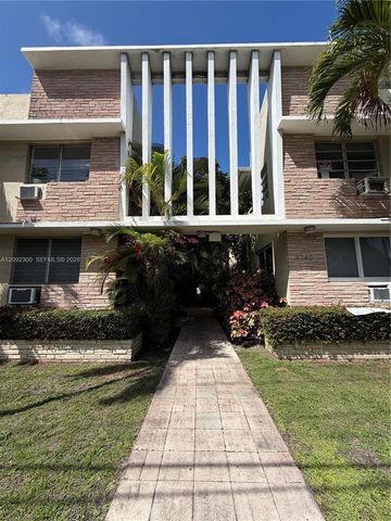 4740 Pine Tree Drive 23, Miami Beach, FL 33140