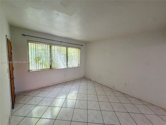 4740 Pine Tree Drive 23, Miami Beach, FL 33140