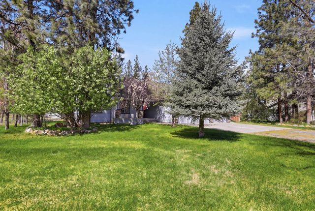 6261 Jenna Dr, Nine Mile Falls, WA 99026