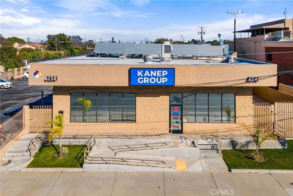 6250 N Paramount, Long Beach, CA 90805 — exterior