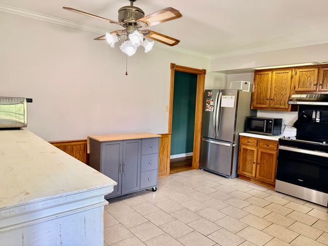 156 Paddock Drive, Versailles, KY 40383