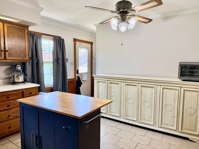 156 Paddock Drive, Versailles, KY 40383