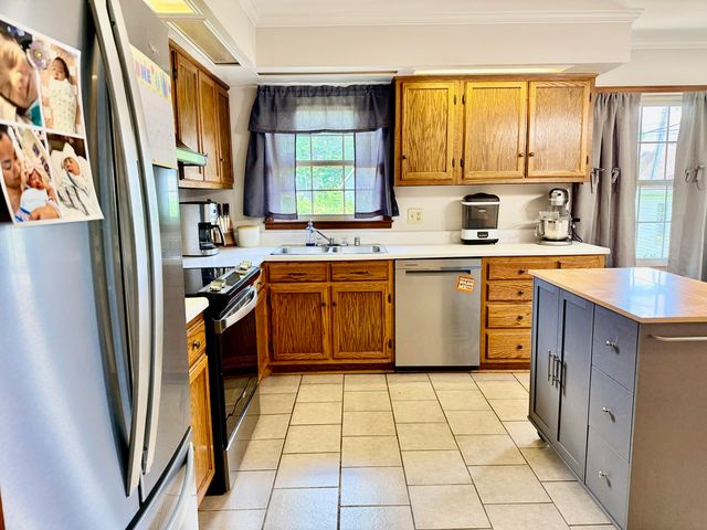 156 Paddock Drive, Versailles, KY 40383