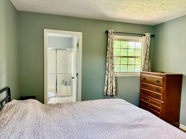 156 Paddock Drive, Versailles, KY 40383