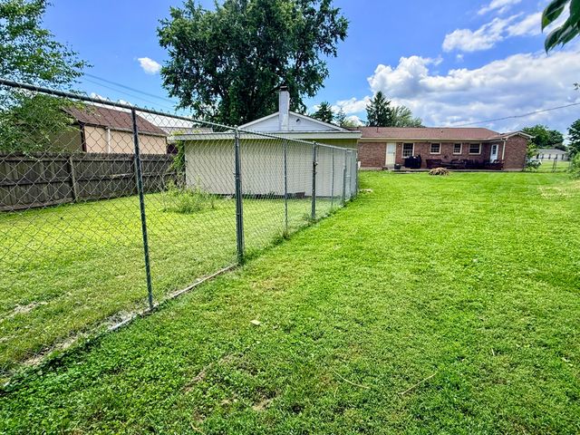 156 Paddock Drive, Versailles, KY 40383