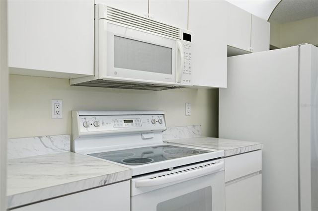 10535 HARDWOOD COURT, Port Richey, FL 34668