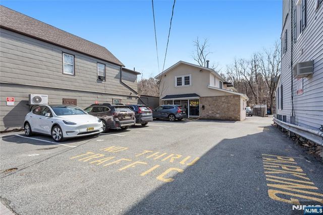127 Main Street 2B, Bloomingdale, NJ 07403