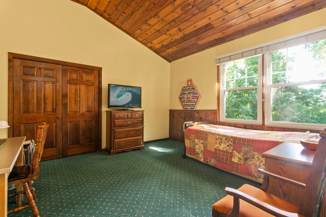 1532 34th Street, Allegan, MI 49010