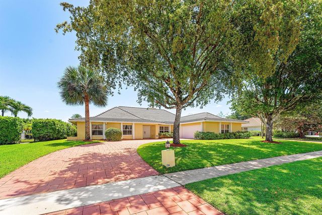 2099 Greenview Cove Drive, Wellington, FL 33414