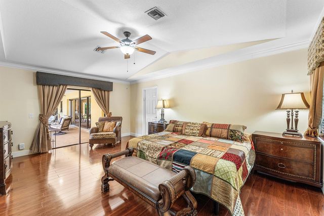 2099 Greenview Cove Drive, Wellington, FL 33414