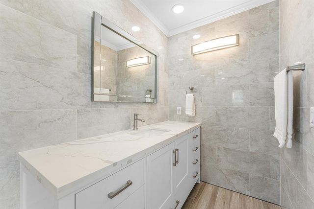 2099 Greenview Cove Drive, Wellington, FL 33414