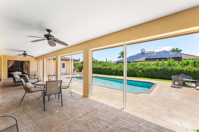 2099 Greenview Cove Drive, Wellington, FL 33414