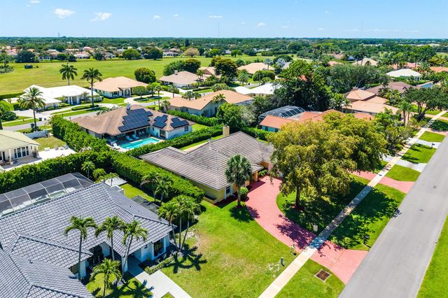 2099 Greenview Cove Drive, Wellington, FL 33414