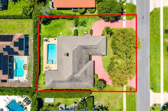 2099 Greenview Cove Drive, Wellington, FL 33414