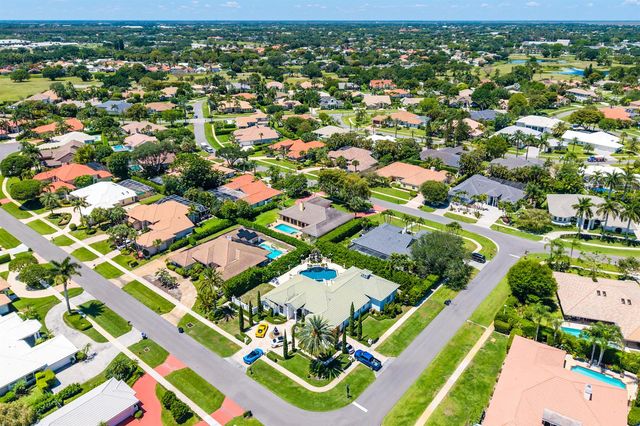 2099 Greenview Cove Drive, Wellington, FL 33414