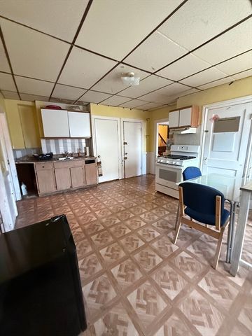 130 Minden St, Boston, MA 02130