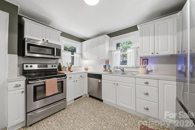 504 W 6th Street, Newton, NC 28658