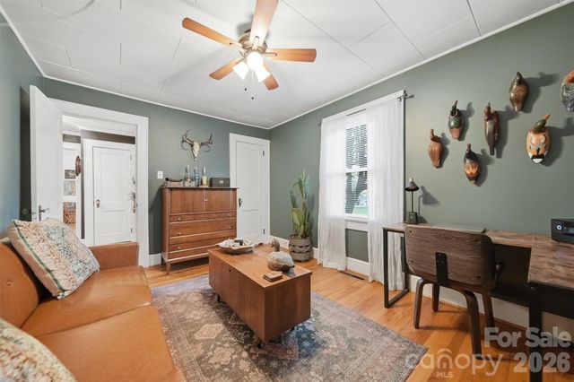 504 W 6th Street, Newton, NC 28658