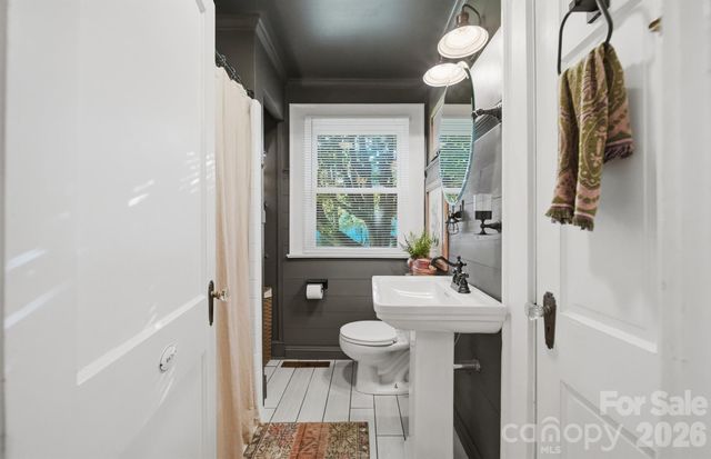 504 W 6th Street, Newton, NC 28658