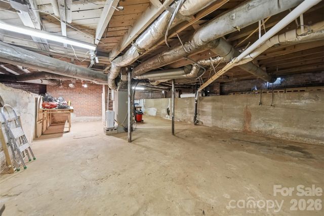 504 W 6th Street, Newton, NC 28658