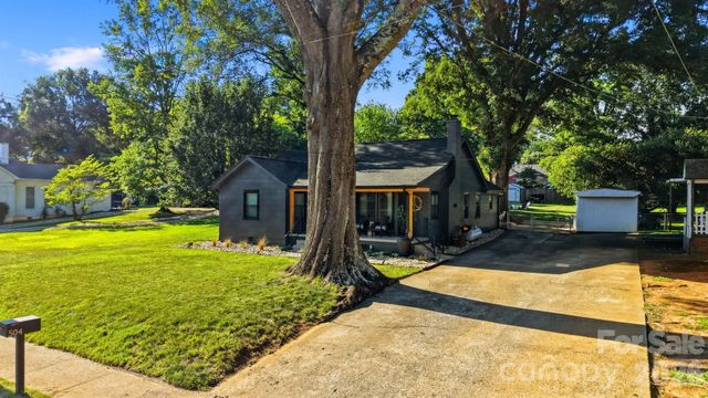 504 W 6th Street, Newton, NC 28658