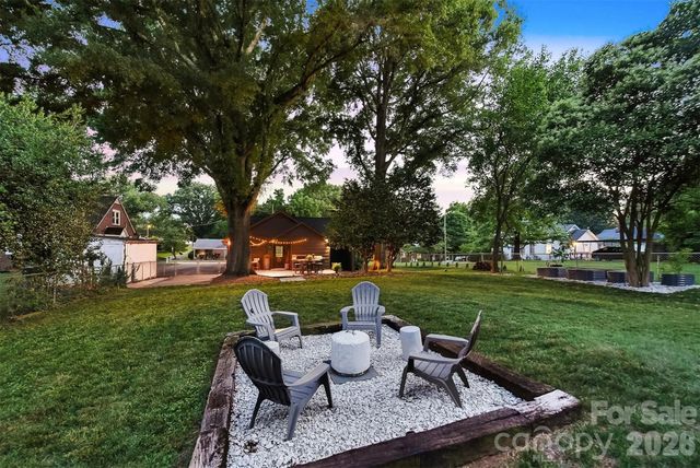 504 W 6th Street, Newton, NC 28658