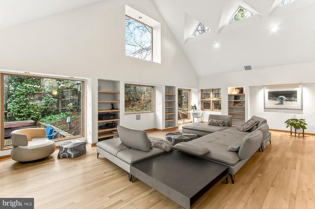 312 W COLUMBIA ST, Falls Church, VA 22046