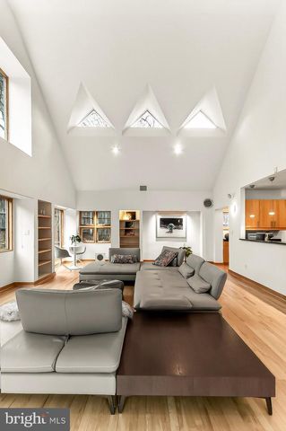 312 W COLUMBIA ST, Falls Church, VA 22046