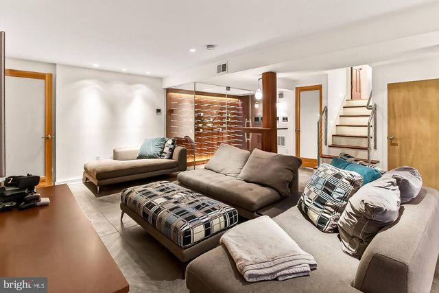 312 W COLUMBIA ST, Falls Church, VA 22046