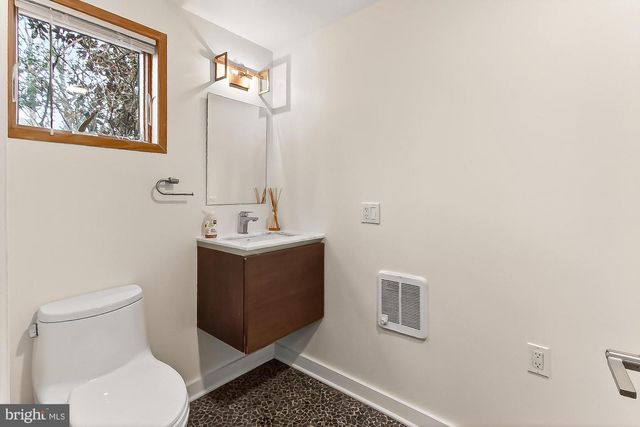 312 W COLUMBIA ST, Falls Church, VA 22046