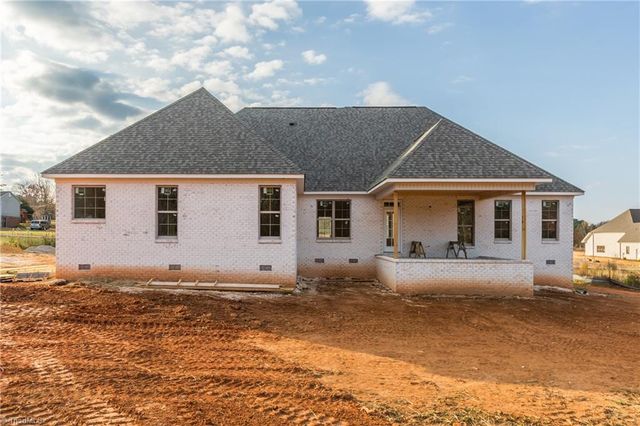 3765 Beroth Circle, Pfafftown, NC 27040