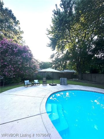 3405 Ramsgate Way, Fort Smith, AR 72908