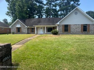 4955 Brookwood Place, Byram, MS 39272