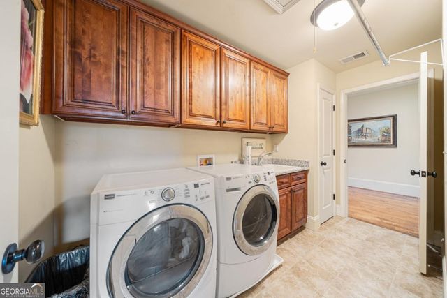 2150 Whitestone Court SE, Smyrna, GA 30080