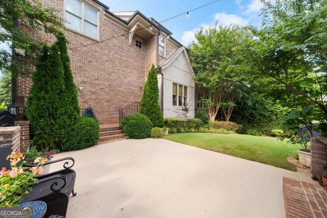 2150 Whitestone Court SE, Smyrna, GA 30080