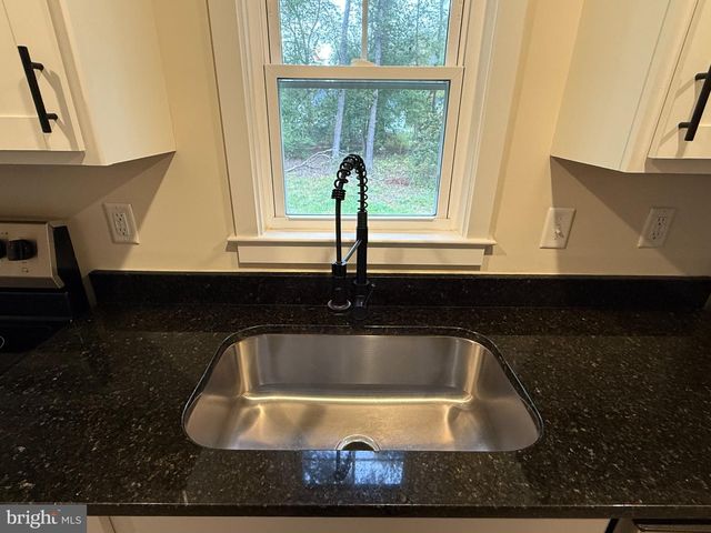 170 FOREST GROVE, Colonial Beach, VA 22443