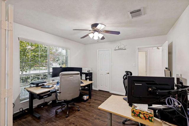 222 Willowood Drive, League City, TX 77573