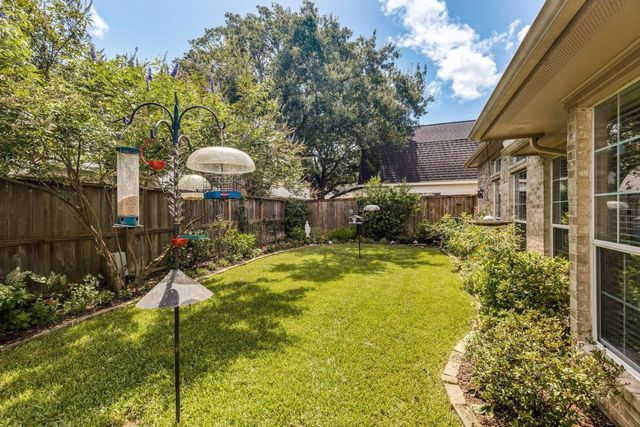 222 Willowood Drive, League City, TX 77573