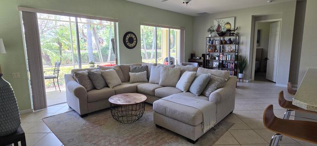 195 NW Willow Grove Avenue, Port St. Lucie, Port St Lucie, FL 34986