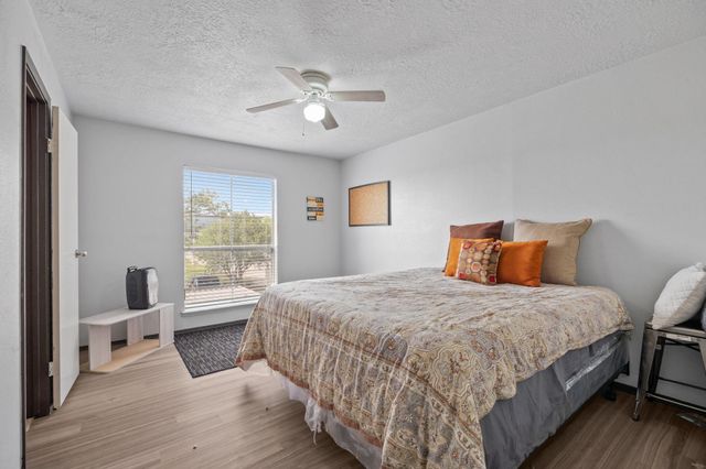7600 Emmett F Lowry Expressway 604, Texas City, TX 77591
