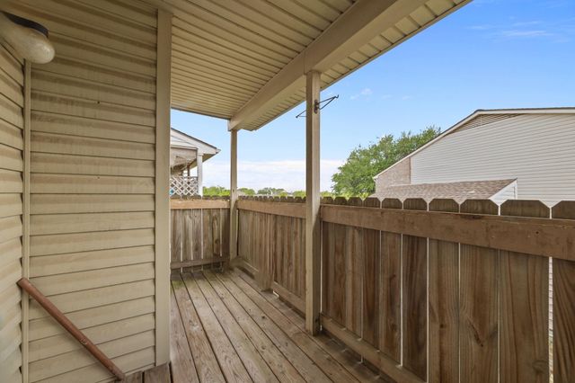 7600 Emmett F Lowry Expressway 604, Texas City, TX 77591