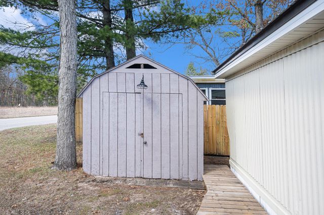 5710 Pear Avenue, Newaygo, MI 49337