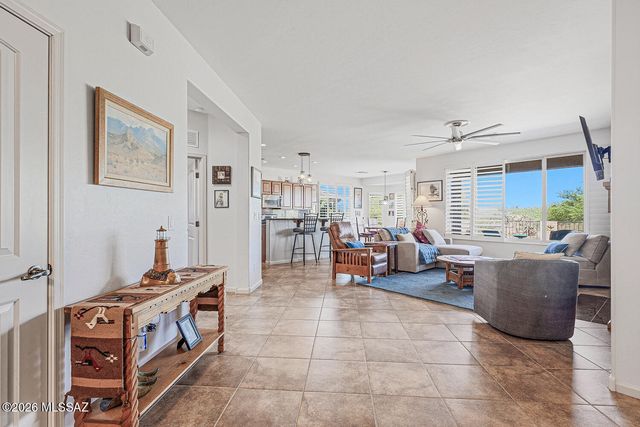 972 N Rams Head Road, Green Valley, AZ 85614