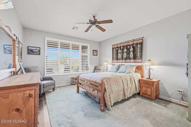 972 N Rams Head Road, Green Valley, AZ 85614
