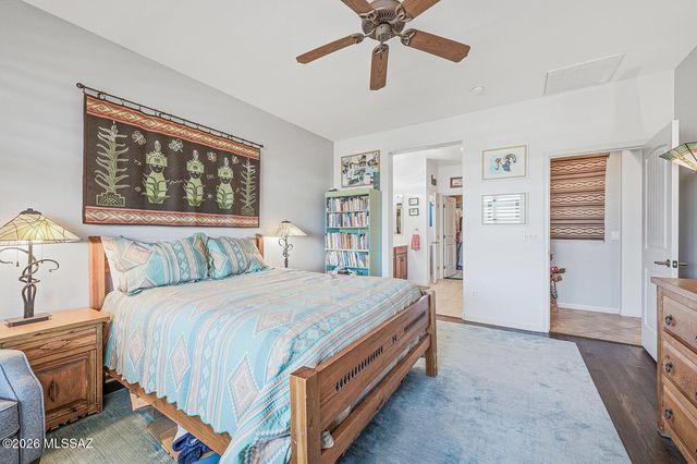 972 N Rams Head Road, Green Valley, AZ 85614