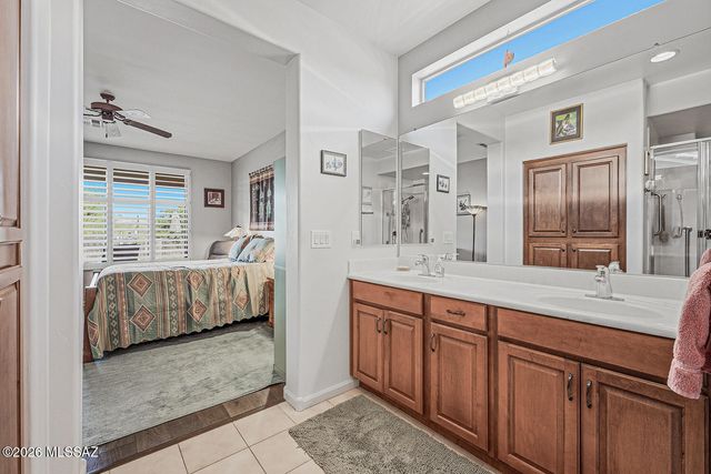 972 N Rams Head Road, Green Valley, AZ 85614