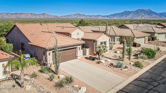 972 N Rams Head Road, Green Valley, AZ 85614