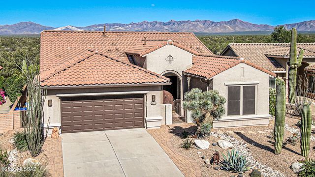 972 N Rams Head Road, Green Valley, AZ 85614
