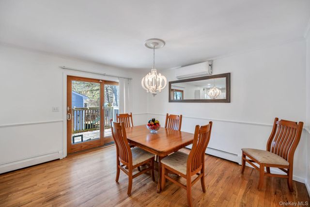 343 Oak Avenue, Riverhead, NY 11901