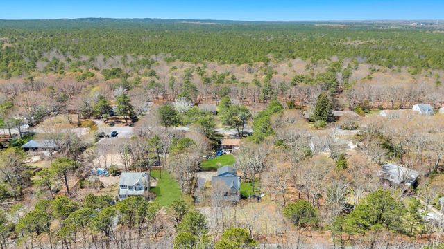 343 Oak Avenue, Riverhead, NY 11901